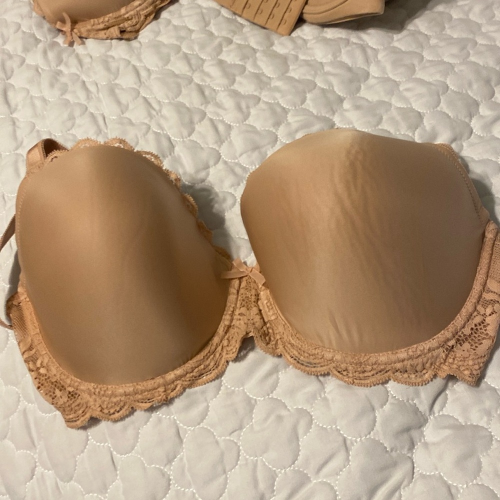 Victoria secret Dream Angels Lightly-Lined Smooth Demi Bra size 38 D